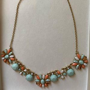 Flower necklace (no brand)